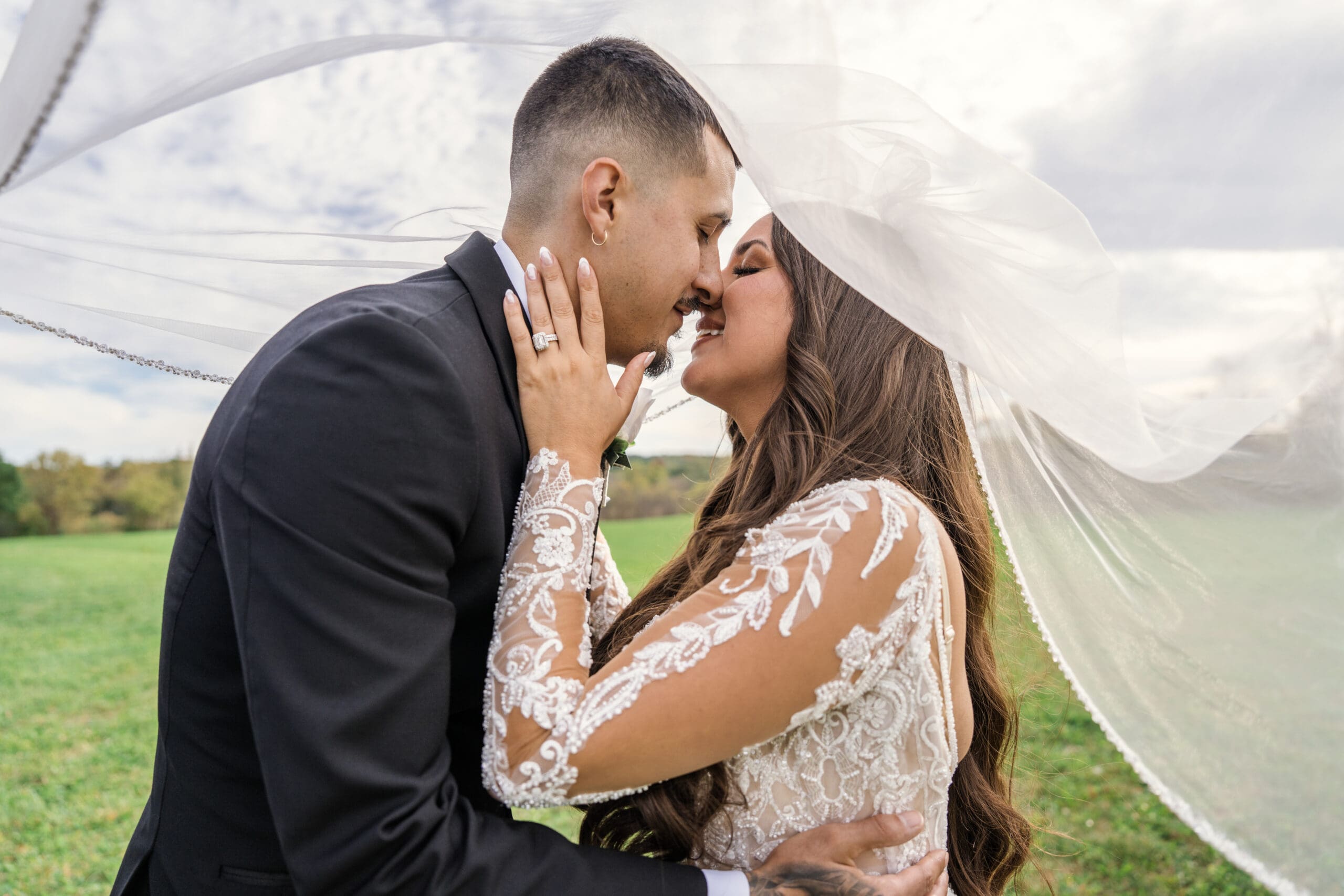 Unscripted wedding photo video cinematic style